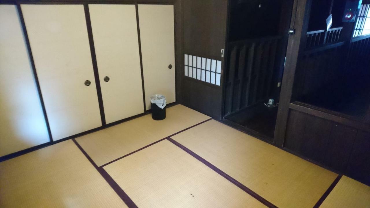 Готель Gokayama Gassho No Sato Nanto Екстер'єр фото