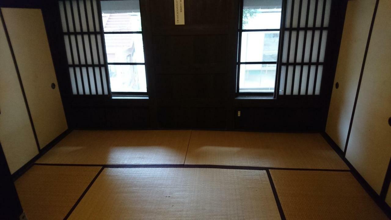 Готель Gokayama Gassho No Sato Nanto Екстер'єр фото