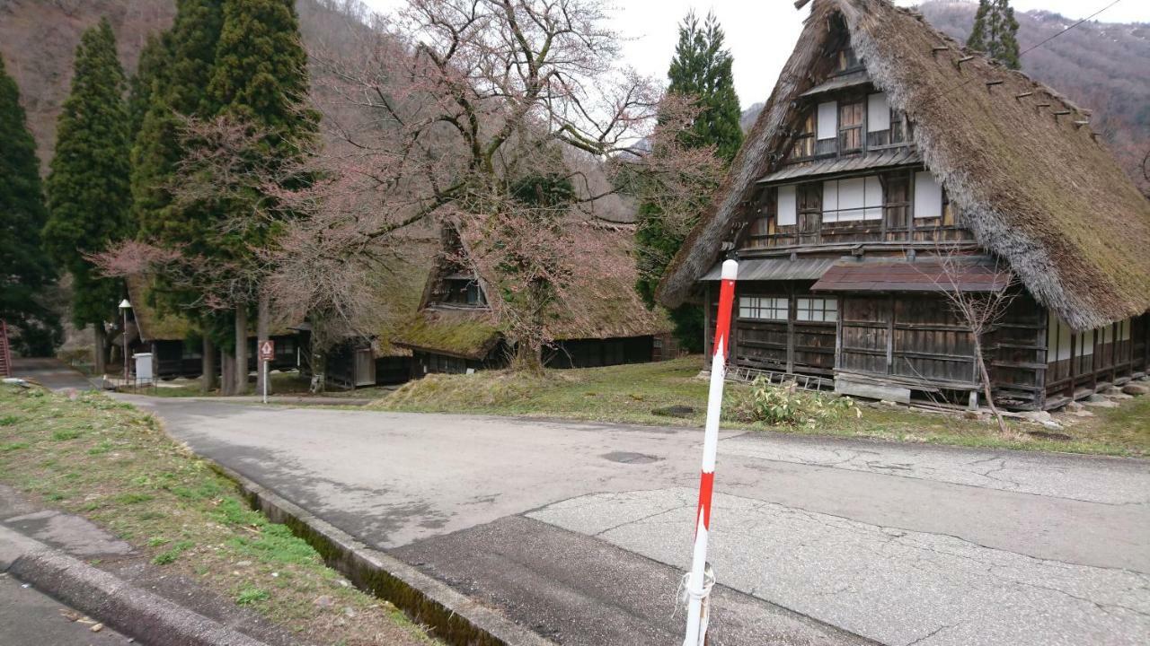 Готель Gokayama Gassho No Sato Nanto Екстер'єр фото