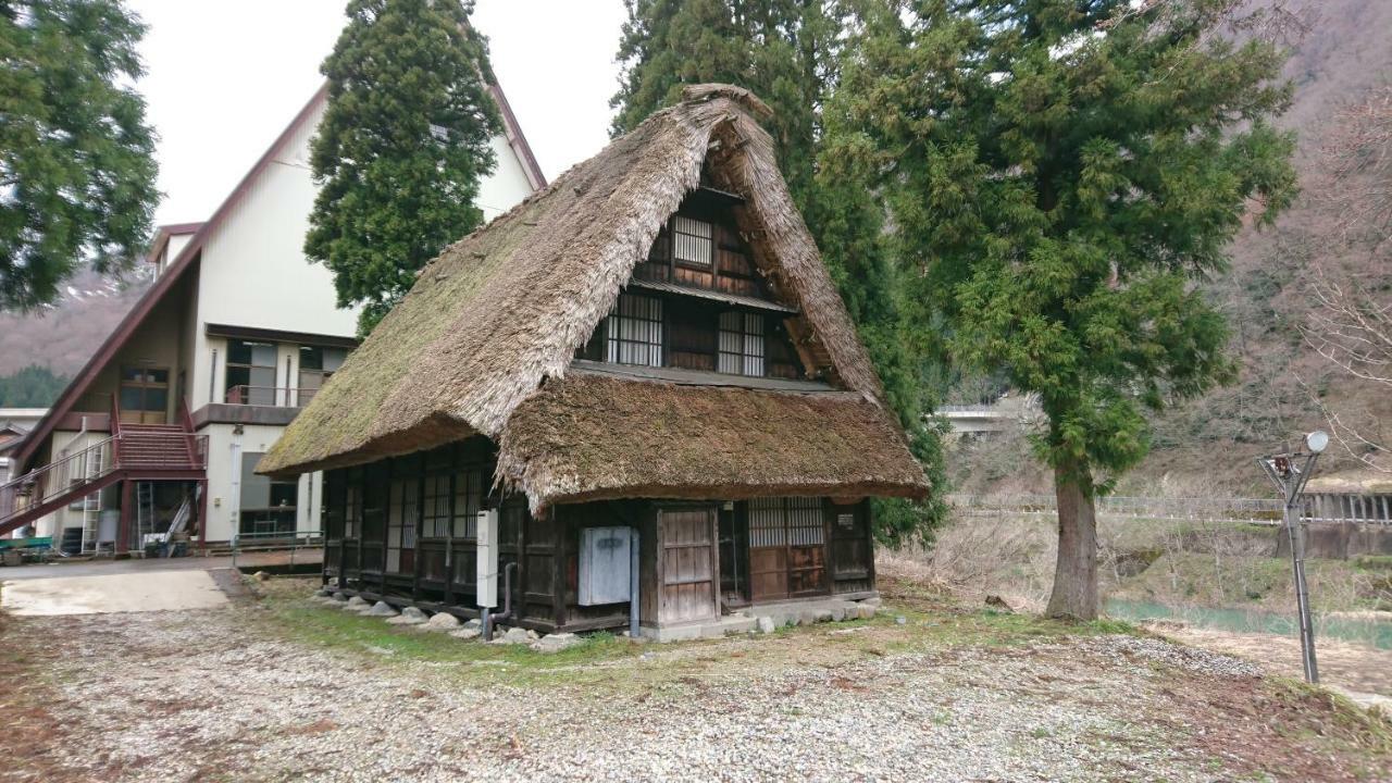 Готель Gokayama Gassho No Sato Nanto Екстер'єр фото
